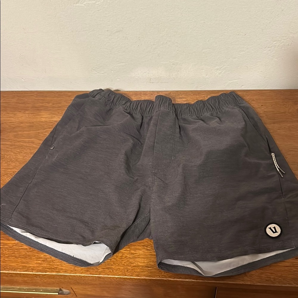 Vuori  Athletic Shorts with Elastic Waistband and Moisture-Wicking Fabric